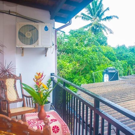 Winsi Villa Unawatuna Exteriör bild